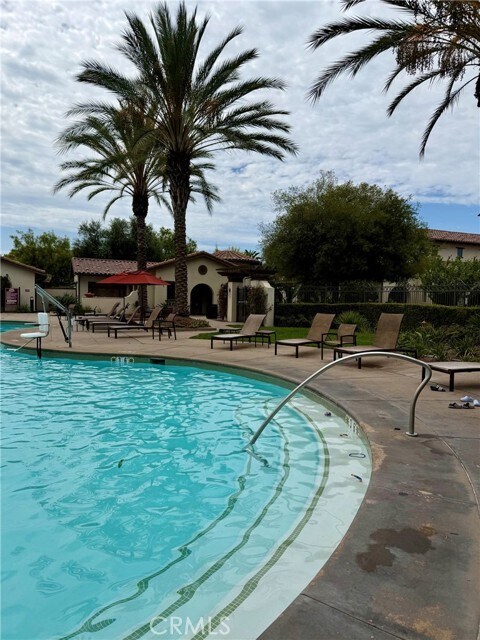 Building Photo - 428 Campestre Ln