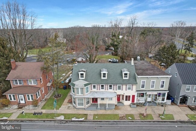 Building Photo - 24369 W Main St