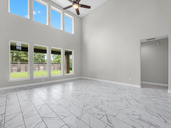 Building Photo - 2107 Jitterbug Ln