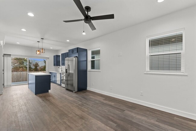 Building Photo - Brand new 2 bed/2 bath, central a/c, dishwasher, washer & dryer, deck & patio! April rent free!