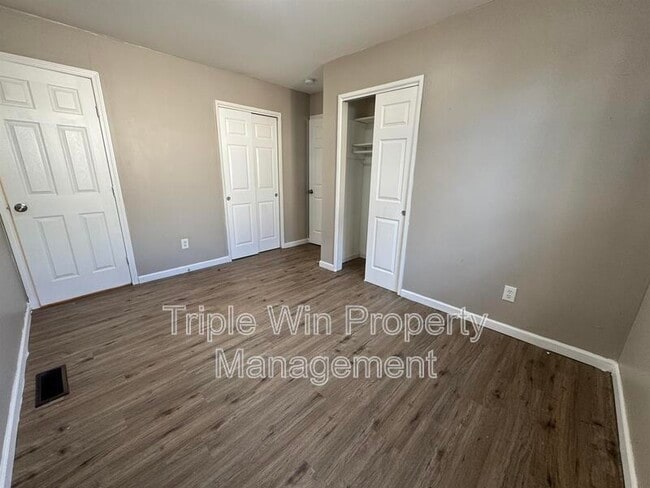 Building Photo - 1630 Kay Dr