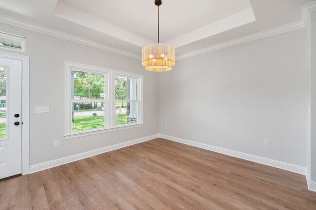 Building Photo - 4 Bedroom In Niceville!