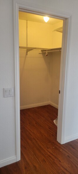 Building Photo - 12858 Mountain Shadows Ct
