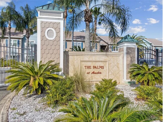 Building Photo - Gated Community, 3/2, Just Minutes to Beach!