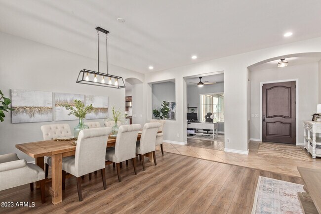 Building Photo - 19888 E Russet Rd