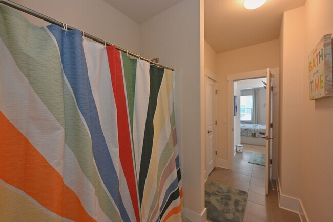 Building Photo - **EXECUTIVE HOME IN WILLIAMSON COUNTY WITH RARE WALK-OUT BASEMENT AND TONS OF STORAGE**