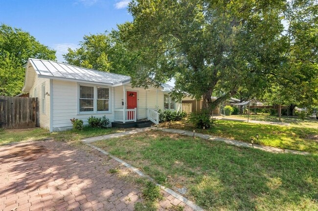 Building Photo - 406 Nelray Blvd