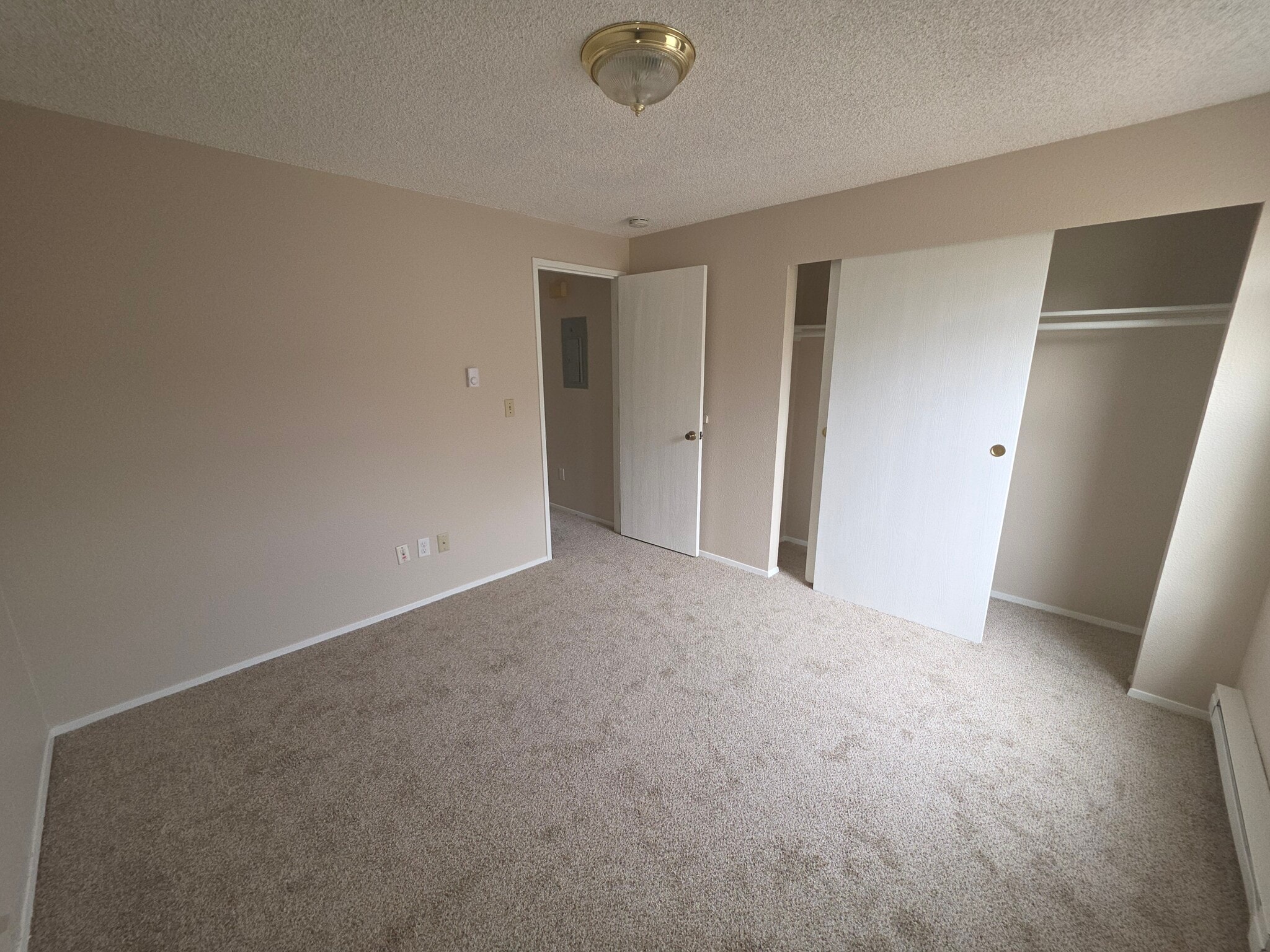 Bedroom - 2410 S I St