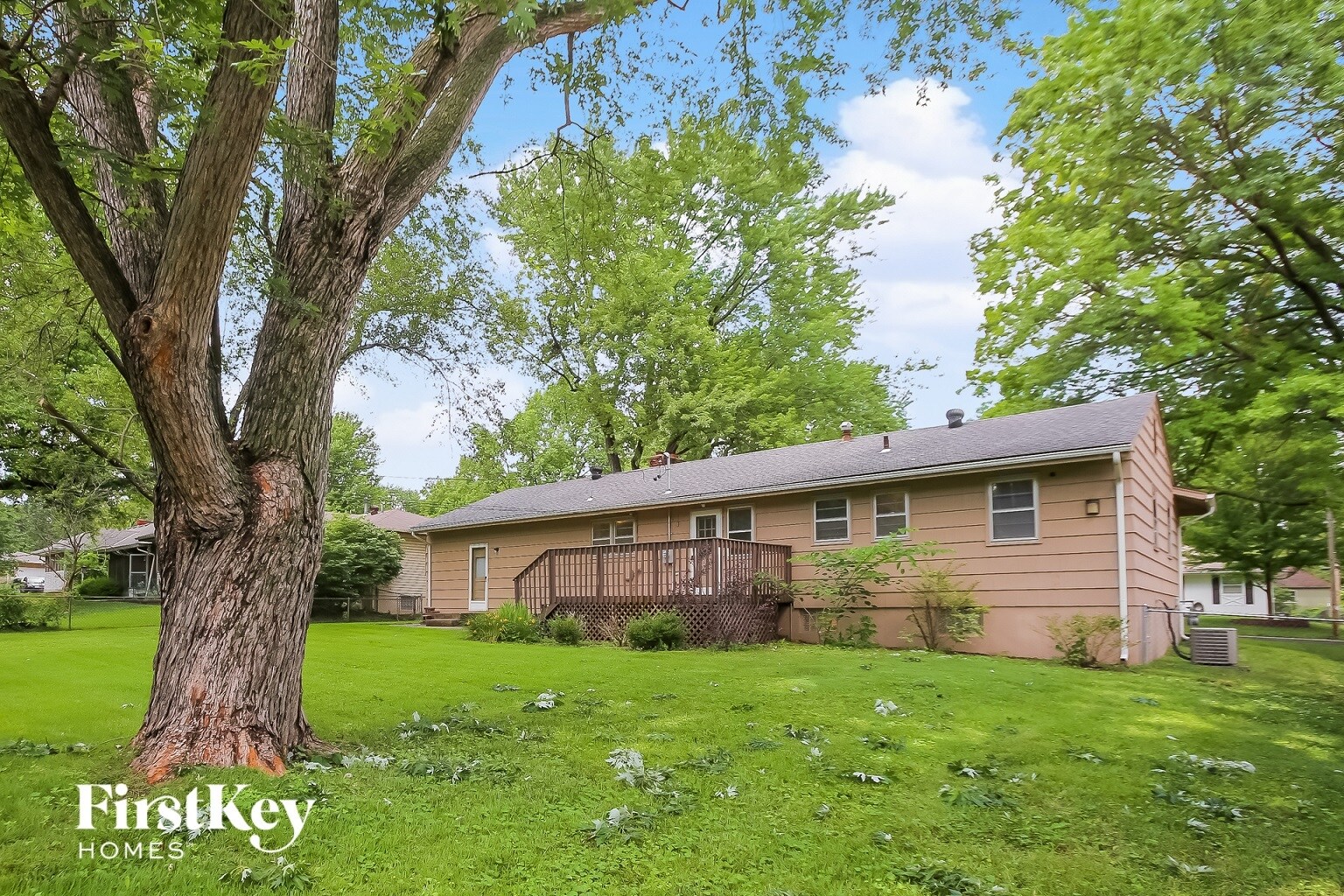 Building Photo - 9707 E 79th Terrace