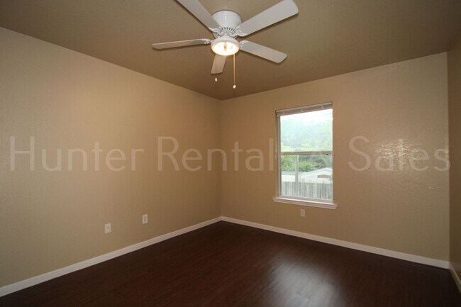 Building Photo - Awesome Duplex in Harker Heights