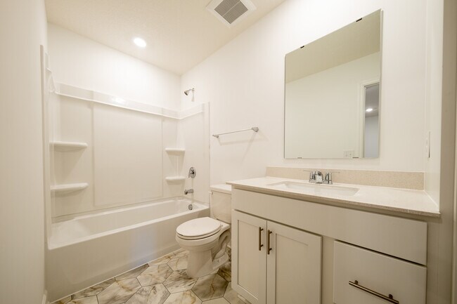 Building Photo - 15142 Archdale Ln
