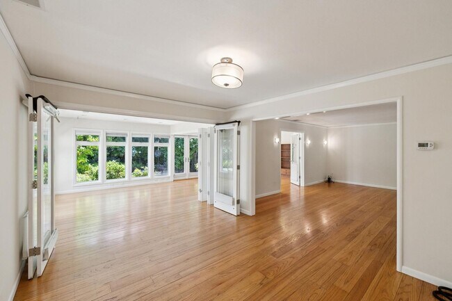 Building Photo - Beautiful Ranch Home with Bonus Room & Detached ADU | Minutes to Downtown