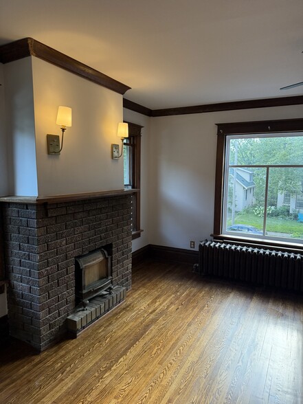 Building Photo - 3837 Garfield Ave