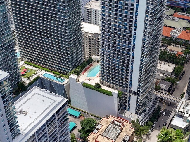 Building Photo - 1100 S Miami Ave