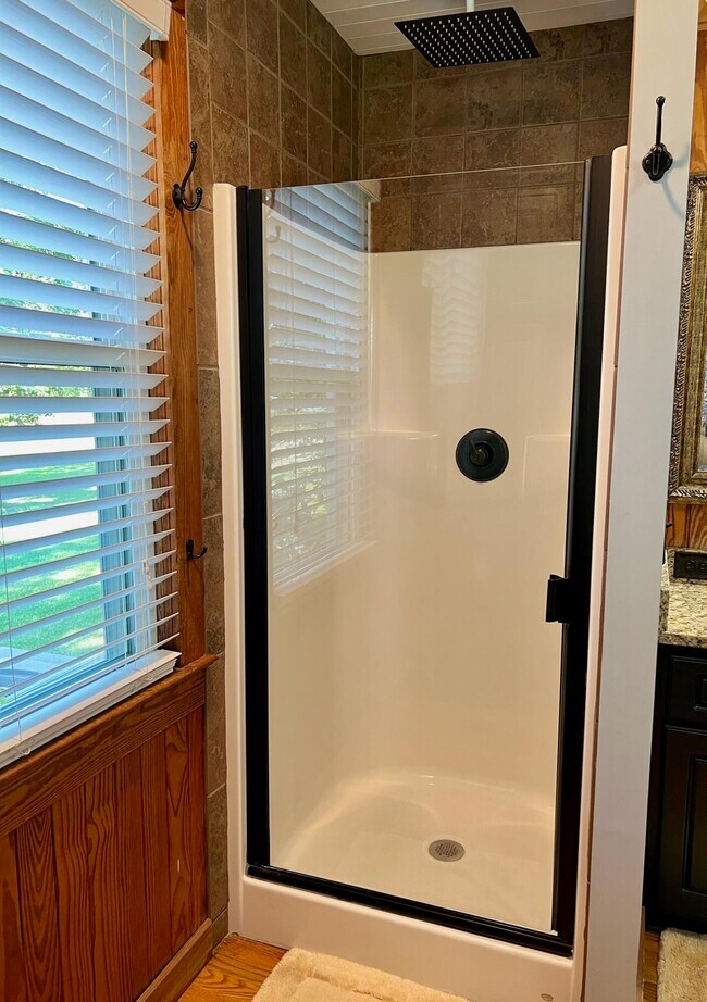 Building Photo - 1053 New Bridge Rd