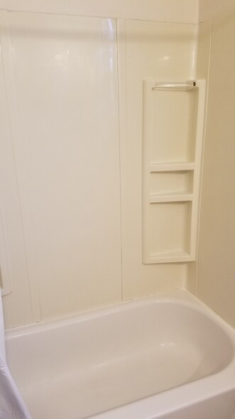 Building Photo - 532 W Wilson St