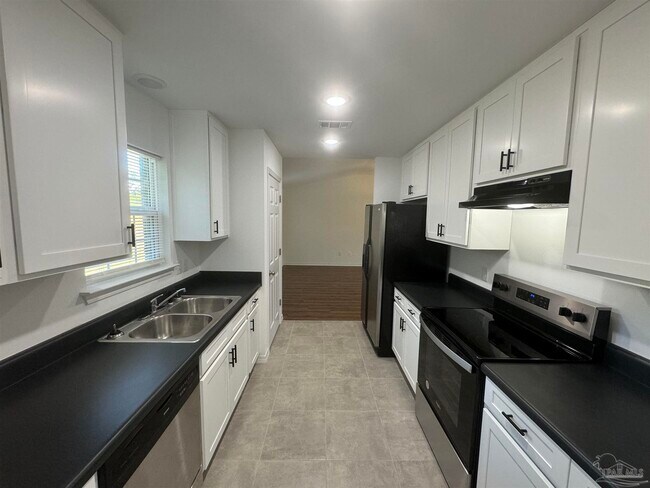 Building Photo - 5396 Spruce St