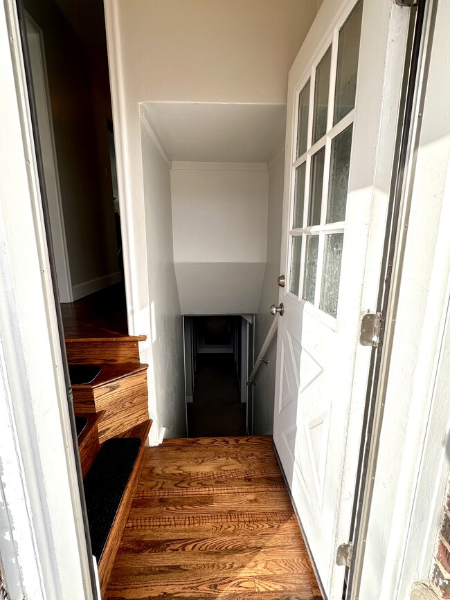 Building Photo - 2560 Fillmore Ave