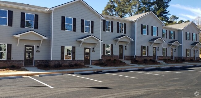 Building Photo - Cute Townhome In Oakwood