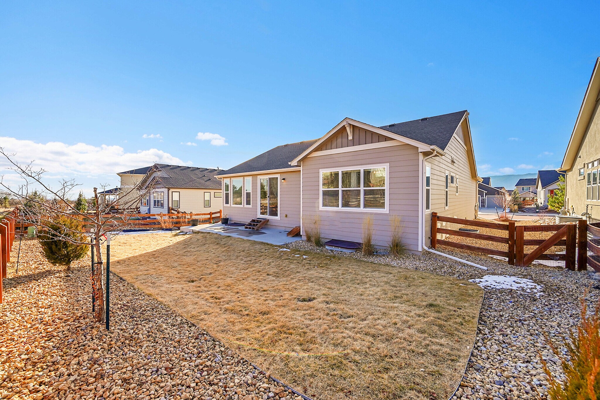 Building Photo - 16556 Hallmark Trl