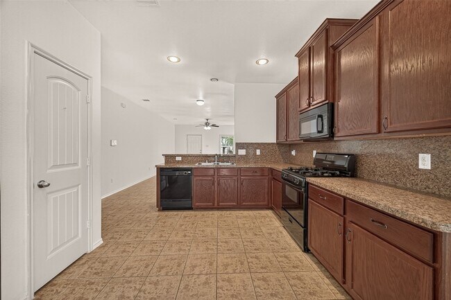 Building Photo - 22023 Westerpine Ln
