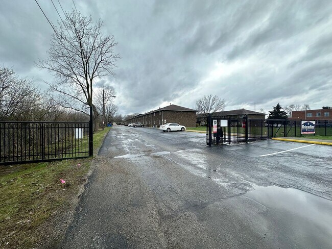 Interior Photo - Bellagio Living II