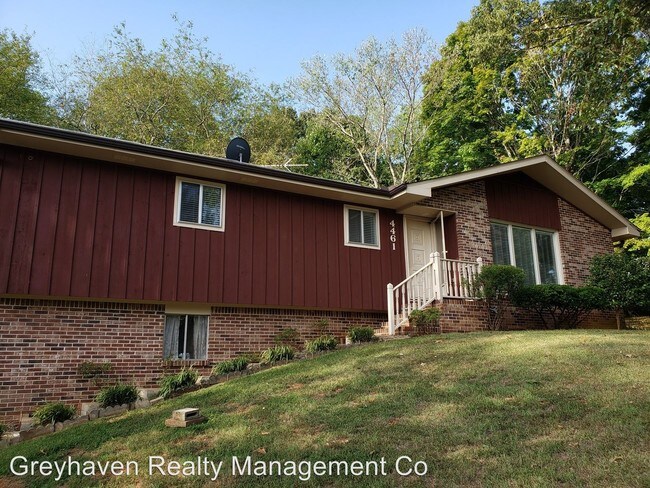 Building Photo - 3 br, 2.5 bath House - 4461 Suhrie Rd