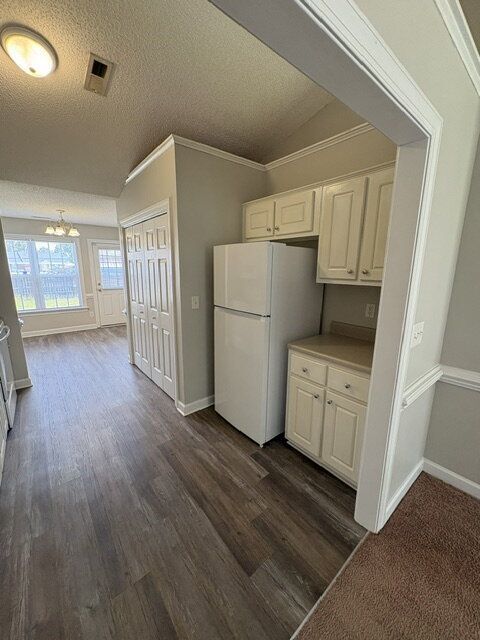 Building Photo - 1213B Price Dr