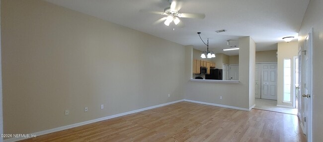 Building Photo - 537 Scrub Jay Dr