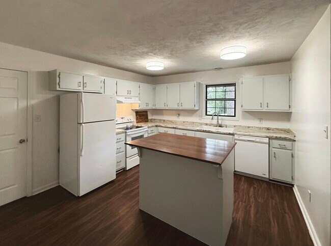 Building Photo - 4728 Pimlico Dr