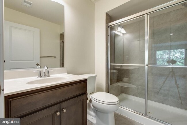 Building Photo - 2546 Buckthorn Dr