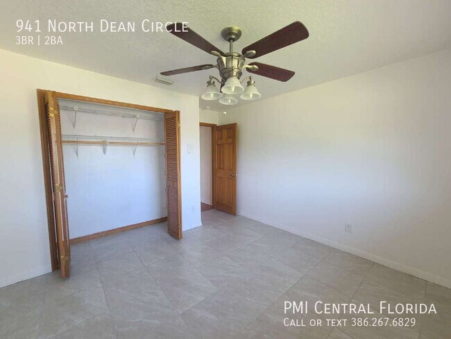 Building Photo - 941 N Dean Cir