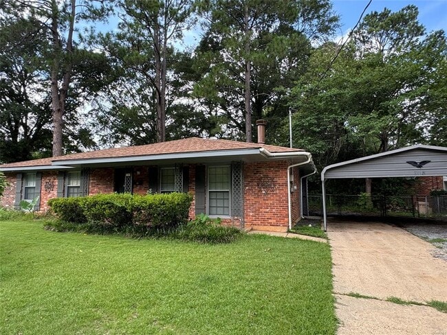 Building Photo - 768 Marquette Dr