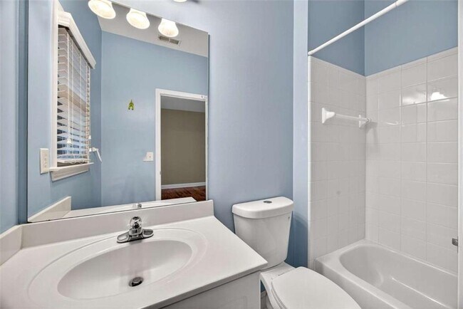 Building Photo - 1222 Creekside Pl SE