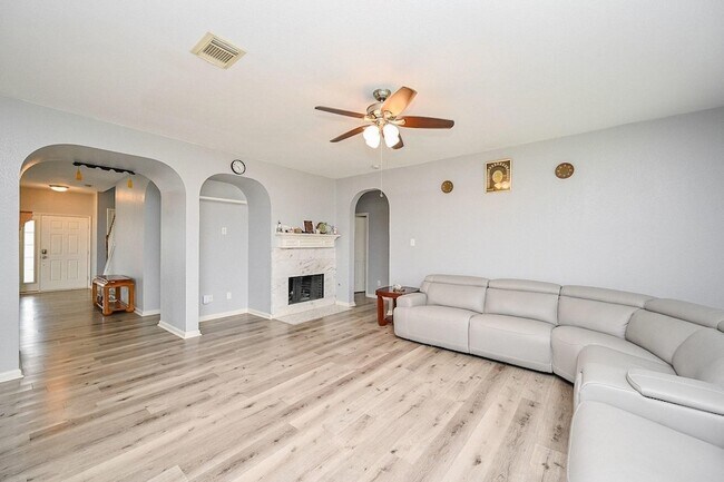 Building Photo - 6638 Autumn Sunset Ln