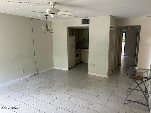 Building Photo - 1350 S Palmetto Ave