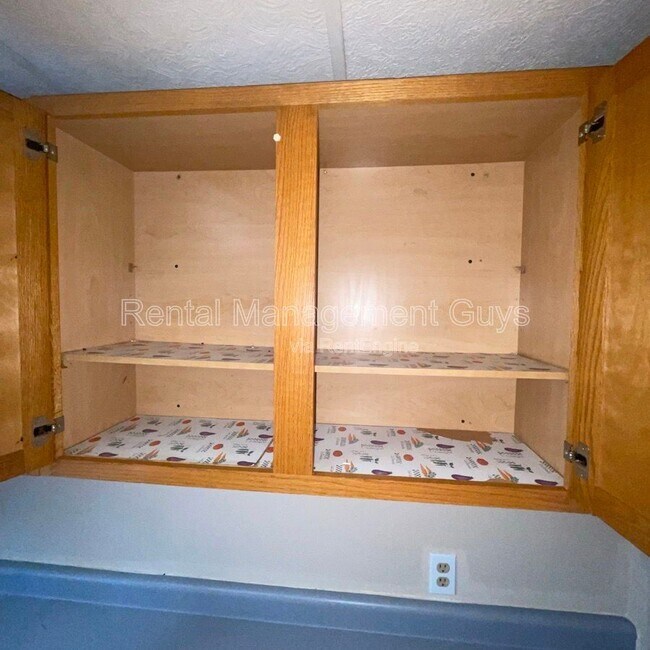 Building Photo - 3319 Longfellow Ave