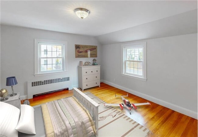 Building Photo - 33 Jackson St