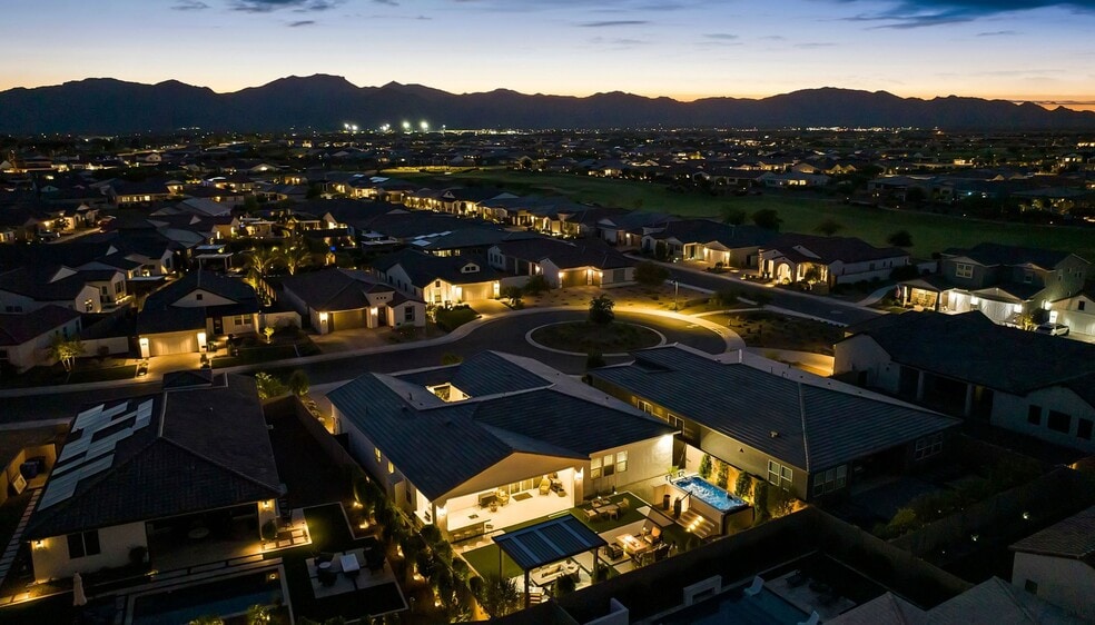 Building Photo - 10921 N Blakely St