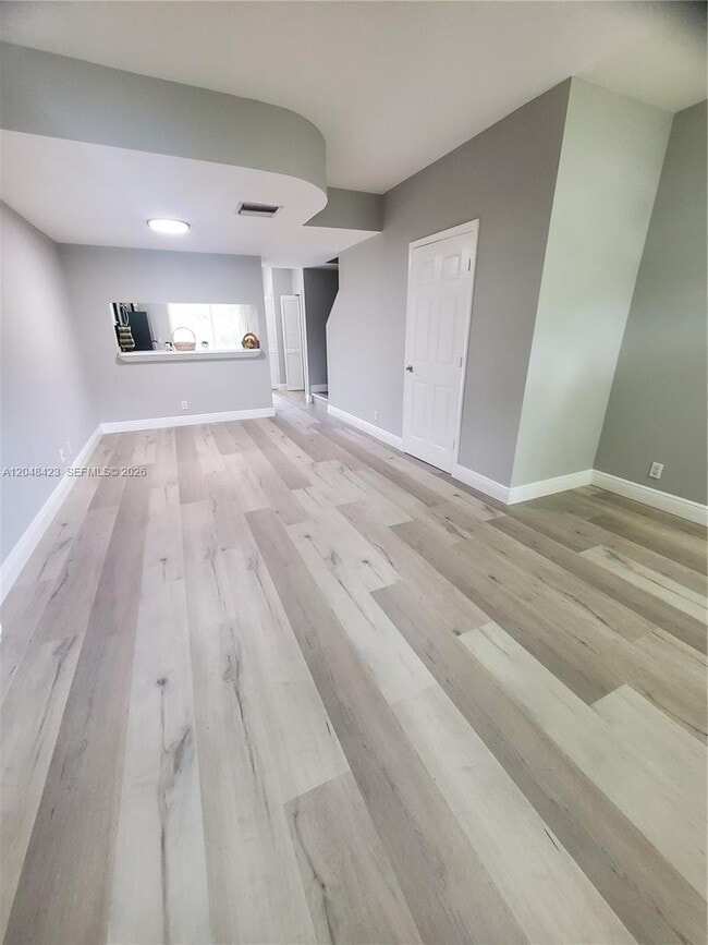 Building Photo - 7858 Dixie Beach Cir
