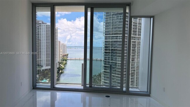Building Photo - 300 Biscayne Blvd Way