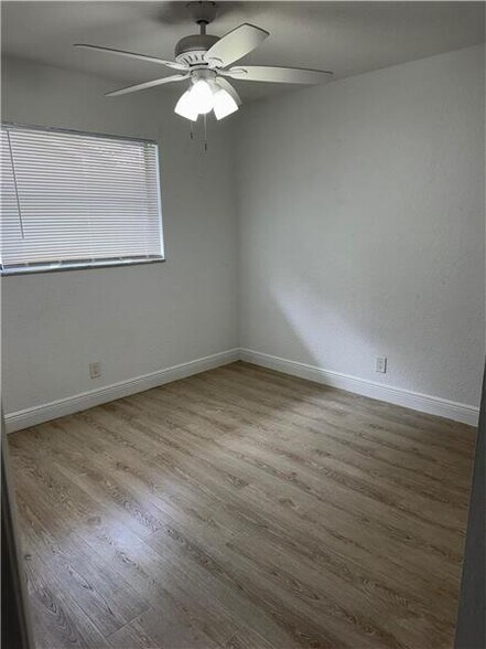 Building Photo - 10630 NW 2nd Pl