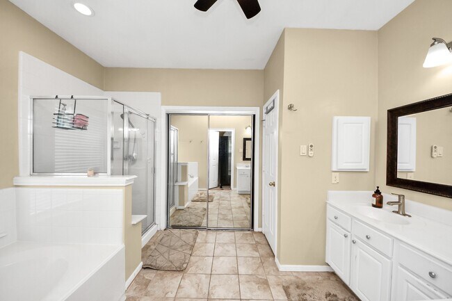 Building Photo - 3715 Hawkins Ct