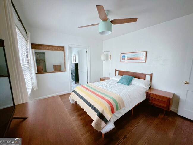 Building Photo - 2494 Batavia St