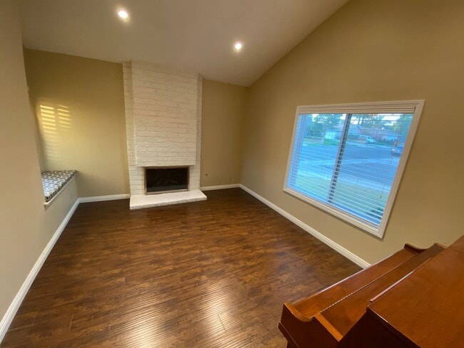 Building Photo - Lovely Cerritos Home!  ABC Unified!