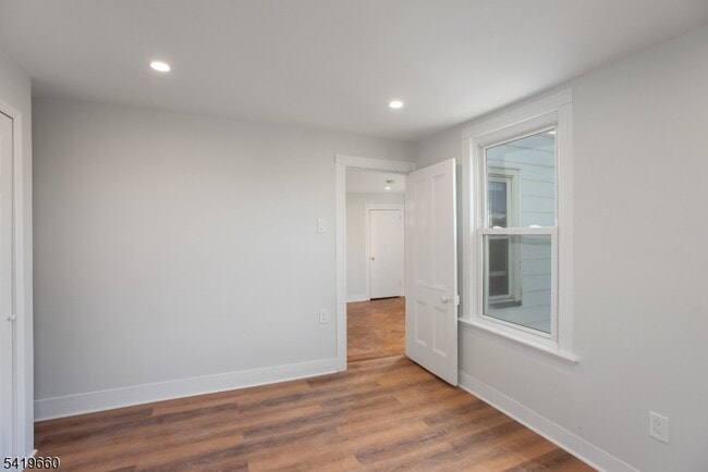 Building Photo - 108 Thomas St