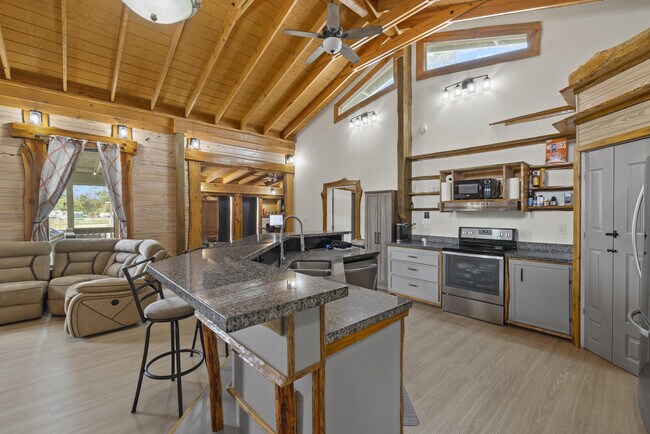 Building Photo - 14845 Collecting Canal Rd