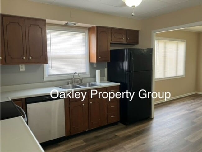 Building Photo - 1304 Wrenn Ct