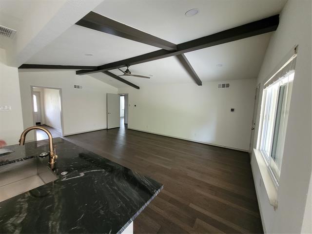 Building Photo - 10626 Ravenscroft Dr