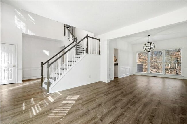 Building Photo - 10895 Glenbarr Dr